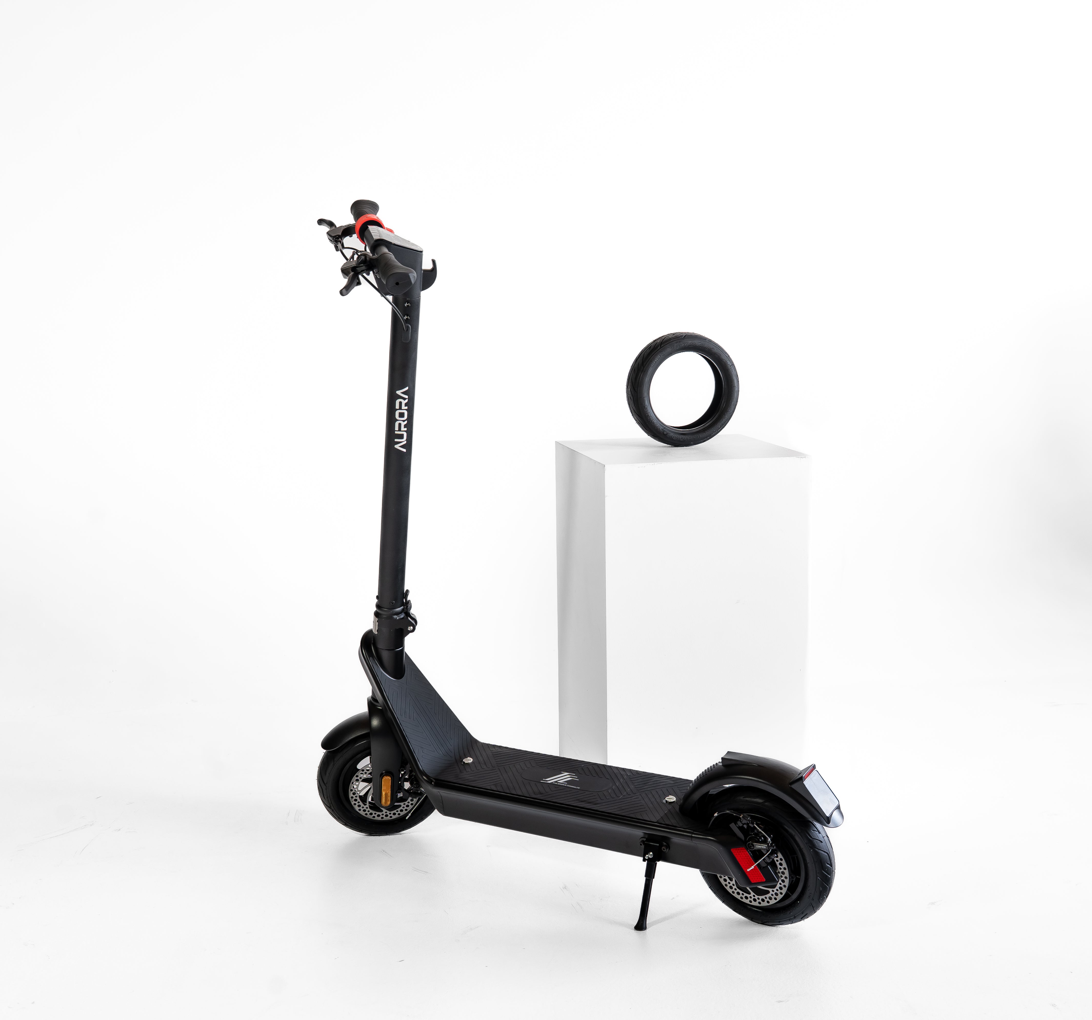 AURORA LONG-RANGE COMMUTER ELECTRIC SCOOTER