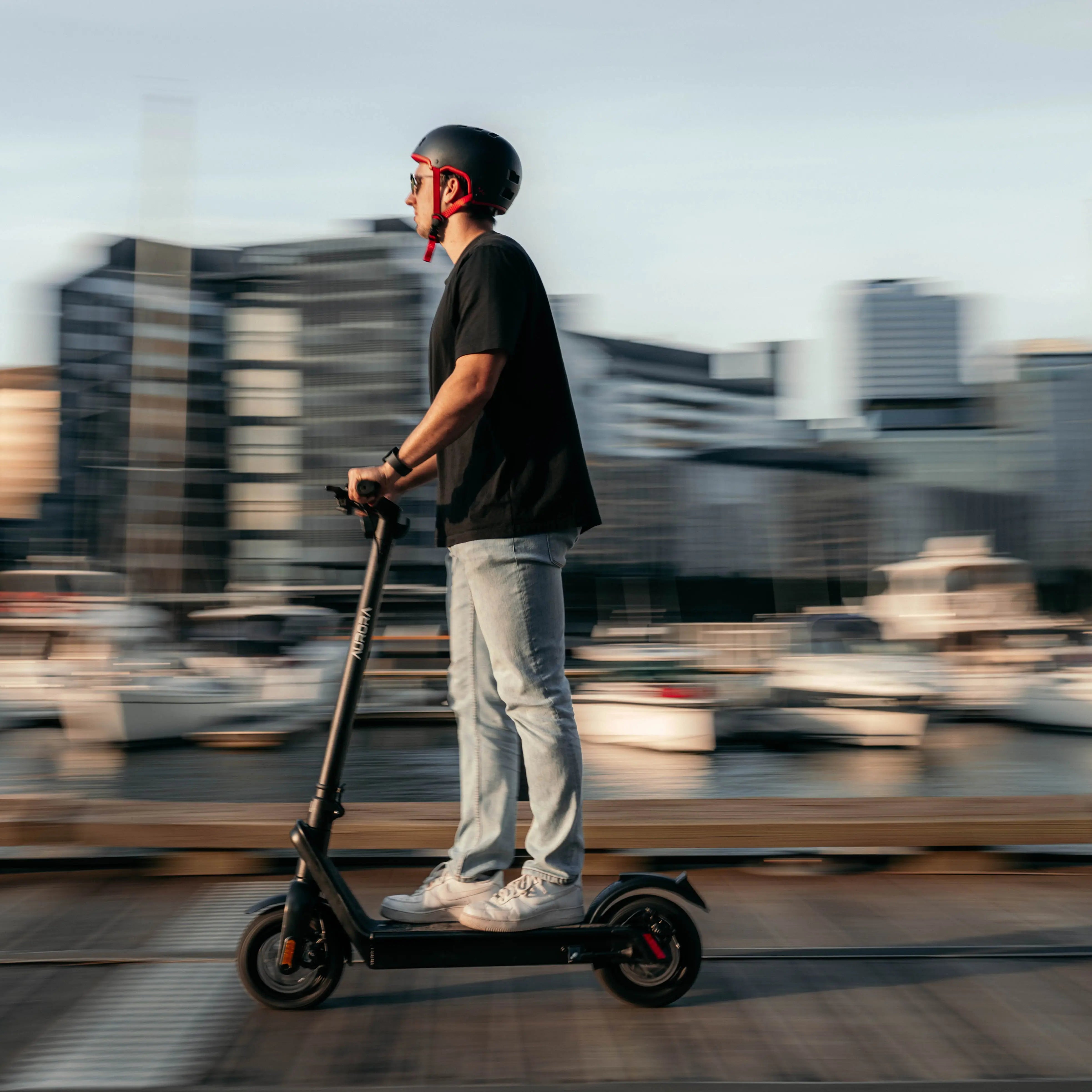 AURORA LONG-RANGE COMMUTER ELECTRIC SCOOTER