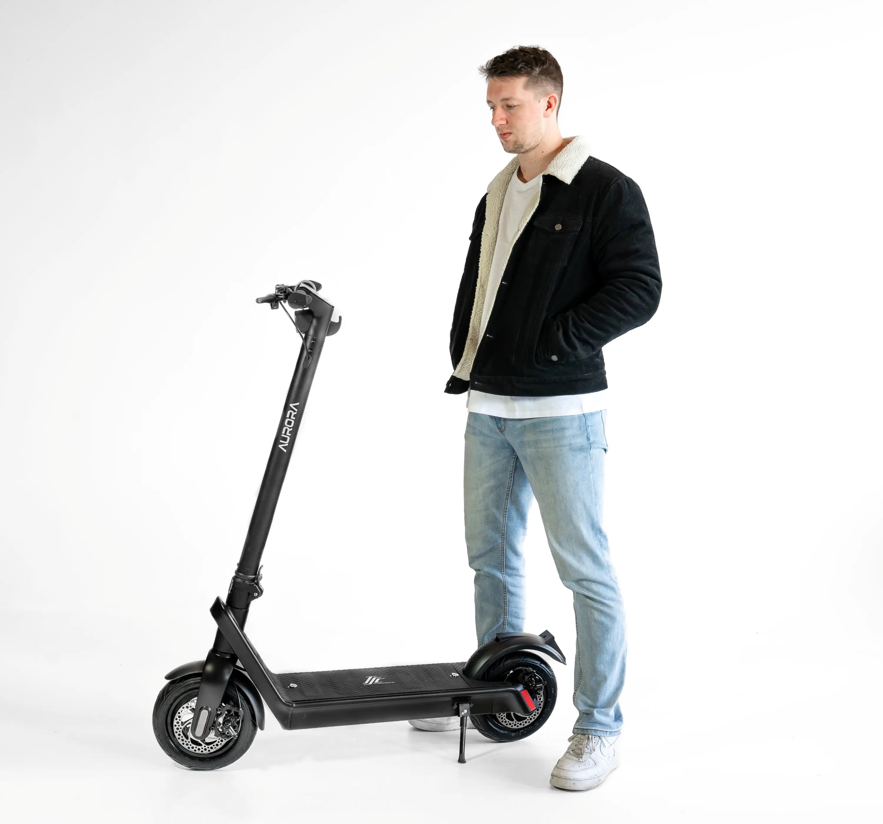 AURORA LONG-RANGE COMMUTER ELECTRIC SCOOTER