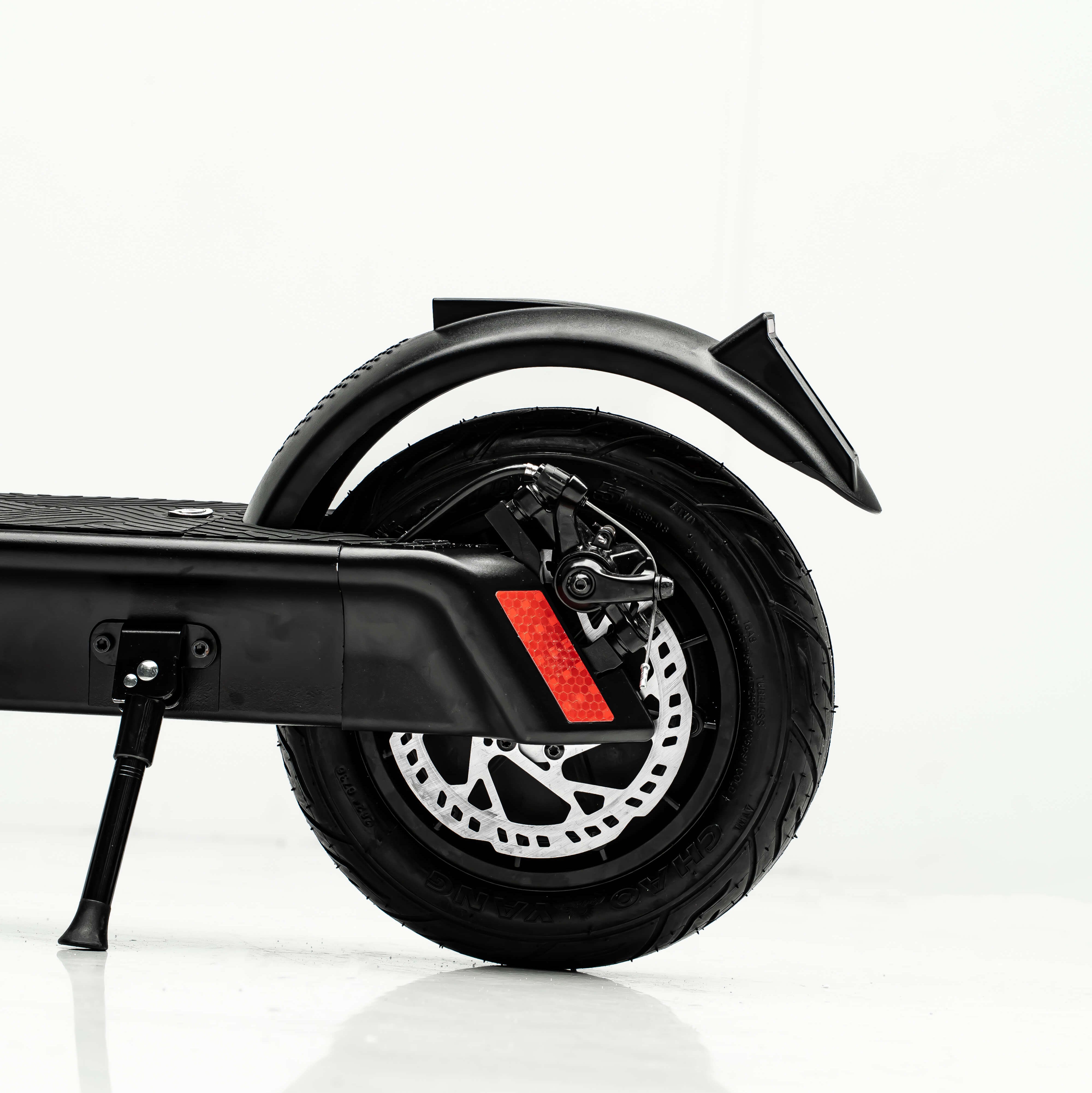AURORA LONG-RANGE COMMUTER ELECTRIC SCOOTER