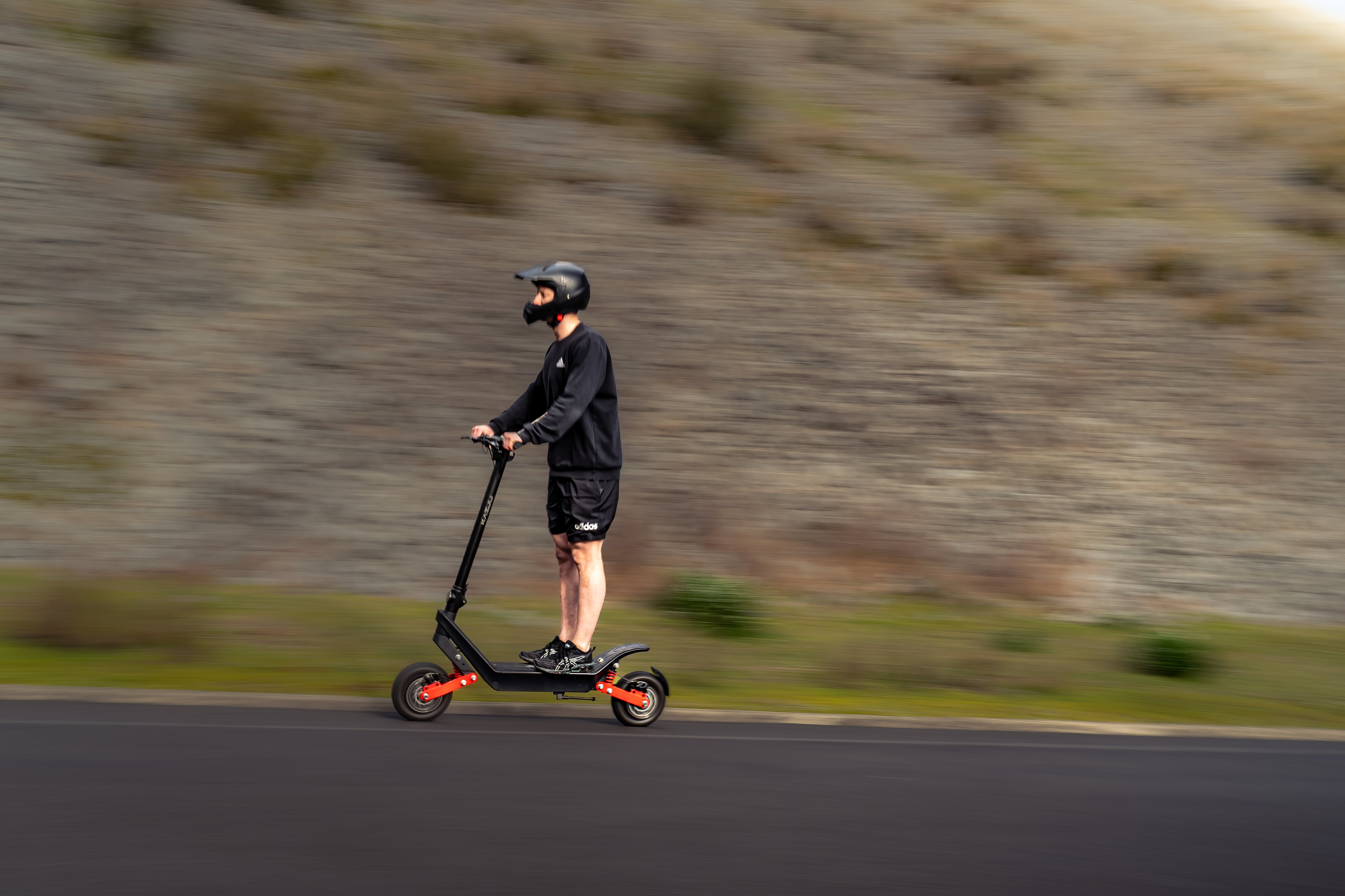 KAIJU ALL-TERRAIN DUAL MOTOR ELECTRIC SCOOTER