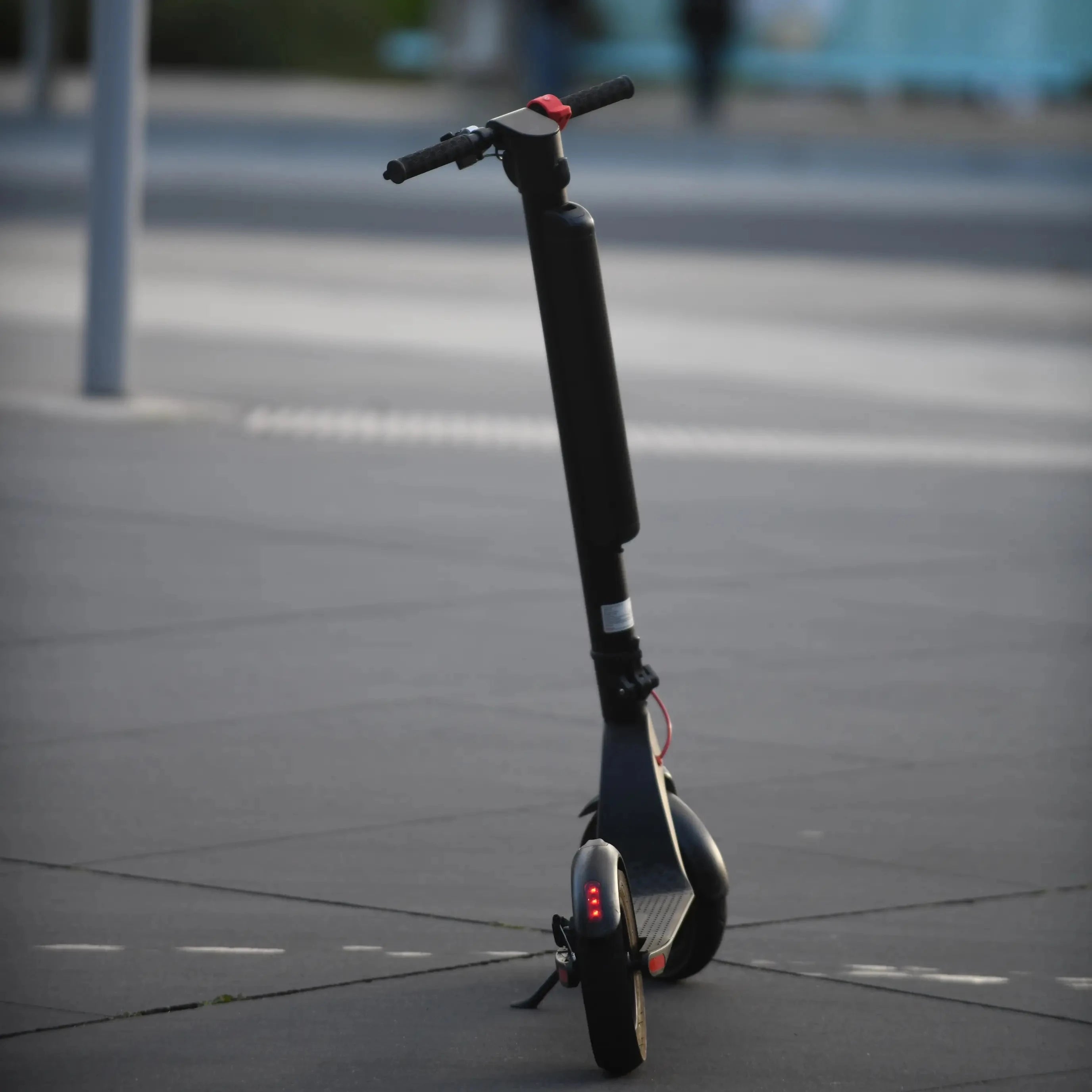 astro-electric-scooter-rear-view